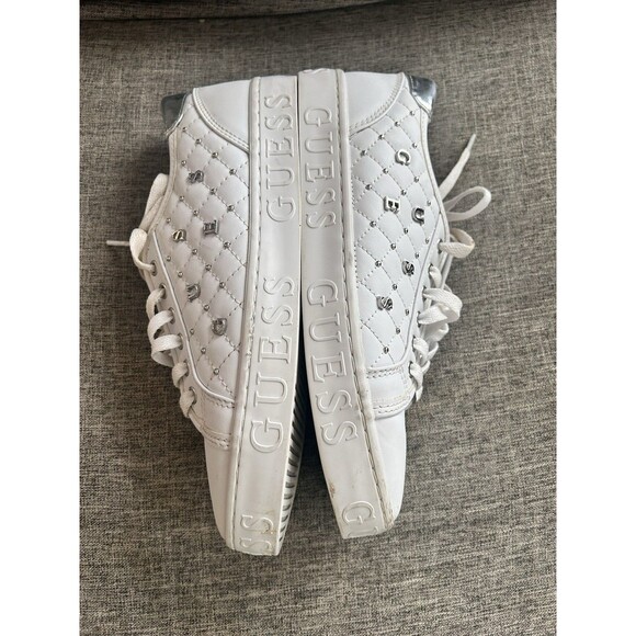 Guess Gladiss Sneakers Womens 9.5 Silver Accents Guess Spell Out White - Picture 10 of 12